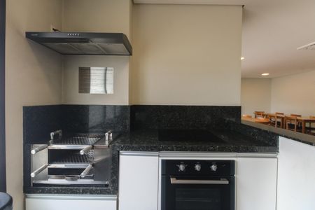 Apartamento para alugar com 55m², 2 quartos e 1 vagaÁrea Comum - Salão de Festas e Churrasqueira 