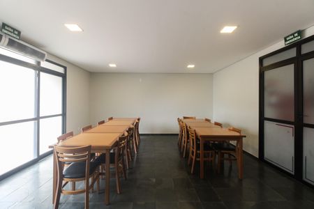 Apartamento para alugar com 55m², 2 quartos e 1 vagaÁrea Comum - Salão de Festas 