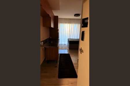 Cozinha de apartamento para alugar com 1 quarto, 25m² em Santo Amaro, São Paulo