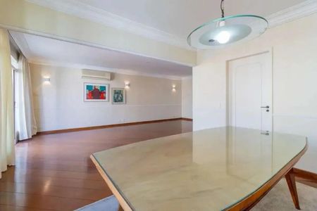 Apartamento à venda com 337m², 4 quartos e 3 vagasFoto 02
