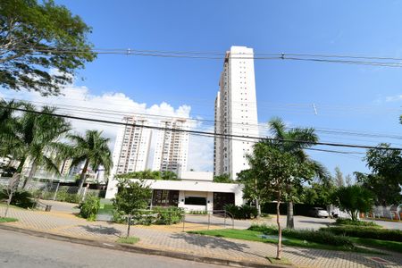 Apartamento para alugar com 73m², 2 quartos e 2 vagasFachada e portaria