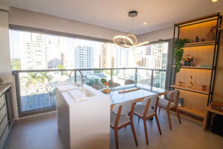 Apartamento à venda com 77m², 2 quartos e 1 vaga Apartamento à venda com 77m², 2 quartos e 1 vagaSala de Jantar