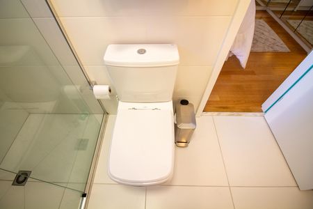 Apartamento à venda com 77m², 2 quartos e 1 vaga Apartamento à venda com 77m², 2 quartos e 1 vagaBanheiro da Suíte 2