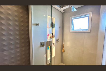 Apartamento à venda com 94m², 2 quartos e 2 vagasBanheiro da Suíte 1