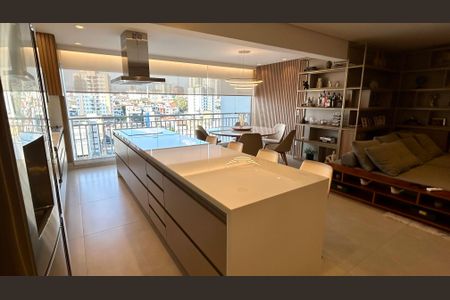 Apartamento à venda com 94m², 2 quartos e 2 vagasCozinha