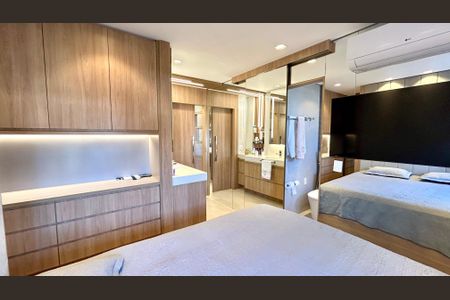 Apartamento à venda com 94m², 2 quartos e 2 vagasQuarto Suíte 1