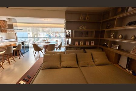 Apartamento à venda com 94m², 2 quartos e 2 vagasSala