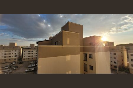 Apartamento à venda com 47m², 2 quartos e 1 vagavista quarto 2