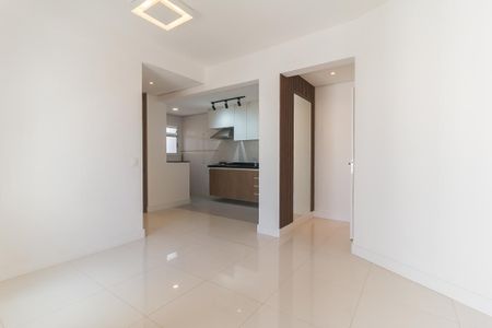 Sala de apartamento para alugar com 2 quartos, 65m² em Loteamento Mogilar, Mogi das Cruzes