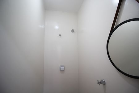 Apartamento à venda com 95m², 2 quartos e sem vagaBanheiro de serviço