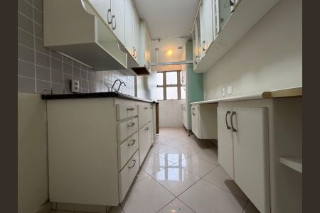 Apartamento para alugar com 64m², 3 quartos e 1 vagaCozinha