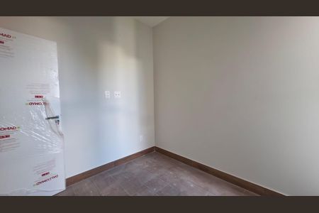 Casa à venda com 106m², 3 quartos e 2 vagas