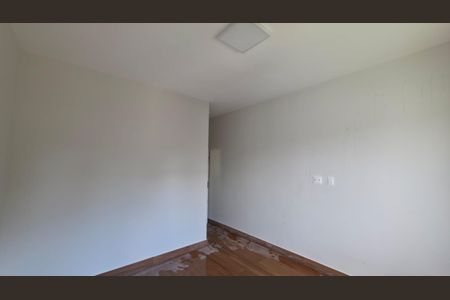 Casa à venda com 106m², 3 quartos e 2 vagas