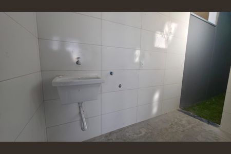 Casa à venda com 106m², 3 quartos e 2 vagas