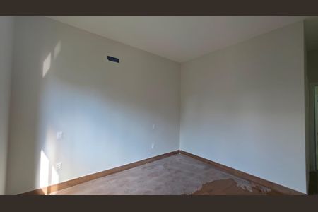 Casa à venda com 106m², 3 quartos e 2 vagas