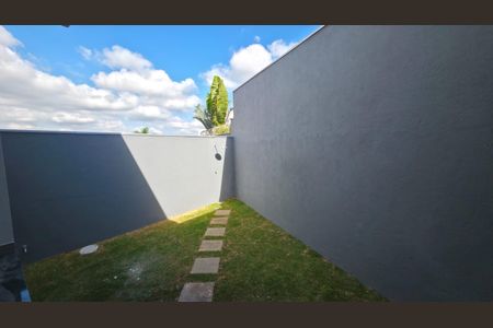 Casa à venda com 106m², 3 quartos e 2 vagas