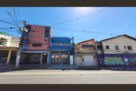 Casa para alugar com 130m², 2 quartos e 1 vagaFachada