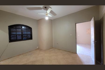 Quarto 01 de casa para alugar com 2 quartos, 130m² em Vila Virginia, Itaquaquecetuba