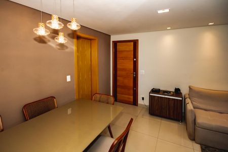 Apartamento à venda com 3 quartos, 85m² em Manacás, Belo Horizonte