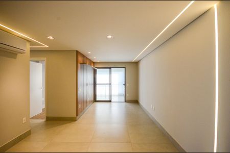 Sala de apartamento para alugar com 3 quartos, 88m² em City América, São Paulo
