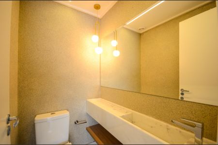 Lavabo de apartamento para alugar com 3 quartos, 88m² em City América, São Paulo