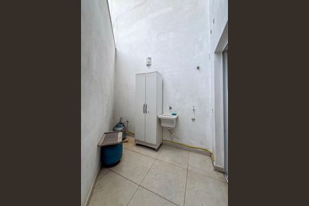 Casa de condomínio à venda com 85m², 2 quartos e 1 vagaÁrea de Serviço