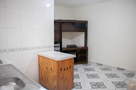 SALA E COZINHA de casa para alugar com 1 quarto, 35m² em Vila Itaberaba, São Paulo