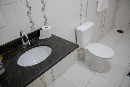 Casa para alugar com 35m², 1 quarto e sem vagaBANHEIRO