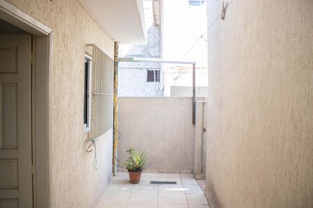 Casa para alugar com 35m², 1 quarto e sem vagaQUINTAL E ÁREA DE SERVIÇO