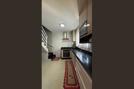 Apartamento para alugar com 177m², 3 quartos e 2 vagasCozinha