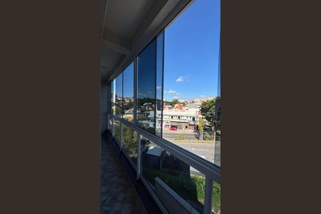 Apartamento para alugar com 177m², 3 quartos e 2 vagasQuarto 2 Varanda