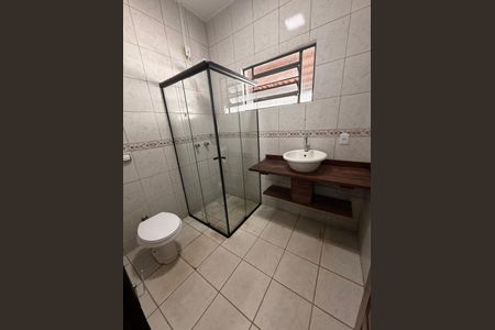 Casa para alugar com 800m², 4 quartos e 6 vagasBanheiro Social