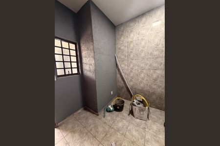 Casa para alugar com 800m², 4 quartos e 6 vagasQuarto Serviço