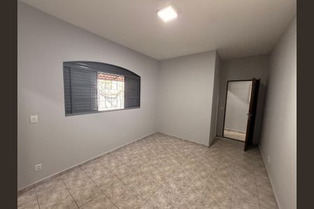 Casa para alugar com 800m², 4 quartos e 6 vagasQuarto 04