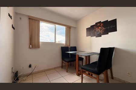 Sala de apartamento para alugar com 2 quartos, 45m² em Qi 24, Brasília