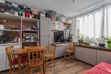 Sala de apartamento à venda com 2 quartos, 52m² em Sarandi, Porto Alegre