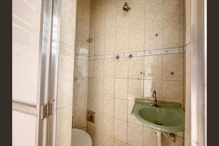 Apartamento à venda com 84m², 2 quartos e 1 vaga Apartamento à venda com 84m², 2 quartos e 1 vagaBanheiro de serviço