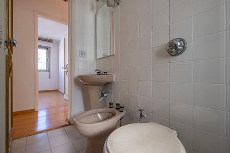 Apartamento para alugar com 90m², 3 quartos e 1 vaga Apartamento para alugar com 90m², 3 quartos e 1 vagaBanheiro