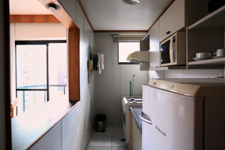 Apartamento à venda com 40m², 1 quarto e 1 vagaCozinha e Área de Serviço