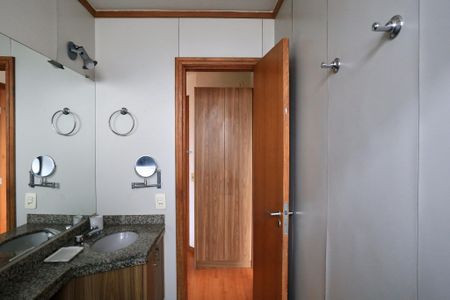 Apartamento à venda com 40m², 1 quarto e 1 vagaBanheiro