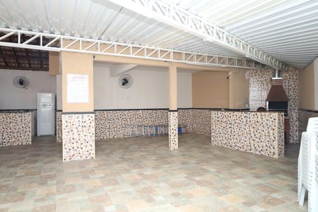 Apartamento para alugar com 80m², 2 quartos e sem vagaÁrea comum - Salão de festas