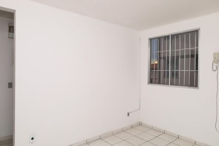 Sala de apartamento para alugar com 2 quartos, 80m² em Jardim Laura, Ferraz de Vasconcelos