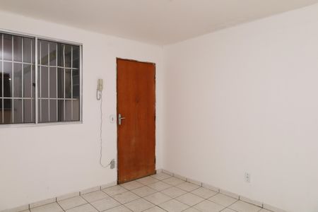 Sala de apartamento para alugar com 2 quartos, 80m² em Jardim Laura, Ferraz de Vasconcelos