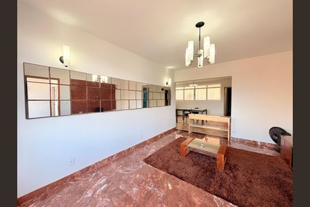 Sala de casa à venda com 4 quartos, 300m² em Bela Vista, Jundiaí