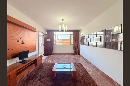 Sala de casa à venda com 4 quartos, 300m² em Bela Vista, Jundiaí