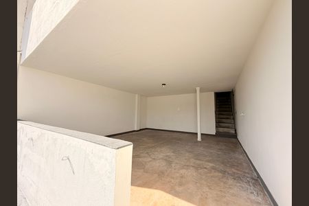 Casa à venda com 300m², 4 quartos e 6 vagasQuintal