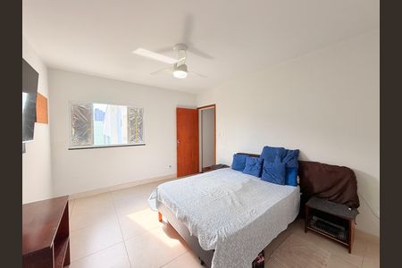 Casa à venda com 300m², 4 quartos e 6 vagasQuarto 2