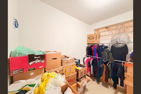 Casa à venda com 300m², 4 quartos e 6 vagasQuarto 4