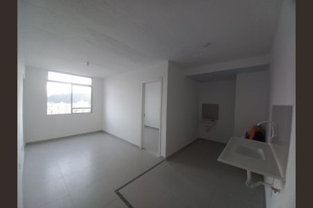 Sala de apartamento para alugar com 2 quartos, 47m² em Catiapoã, São Vicente