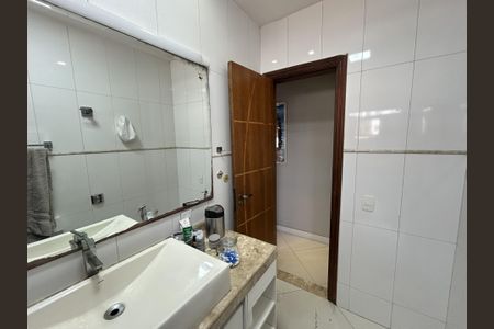 Apartamento à venda com 174m², 3 quartos e 1 vagaBanheiro Social